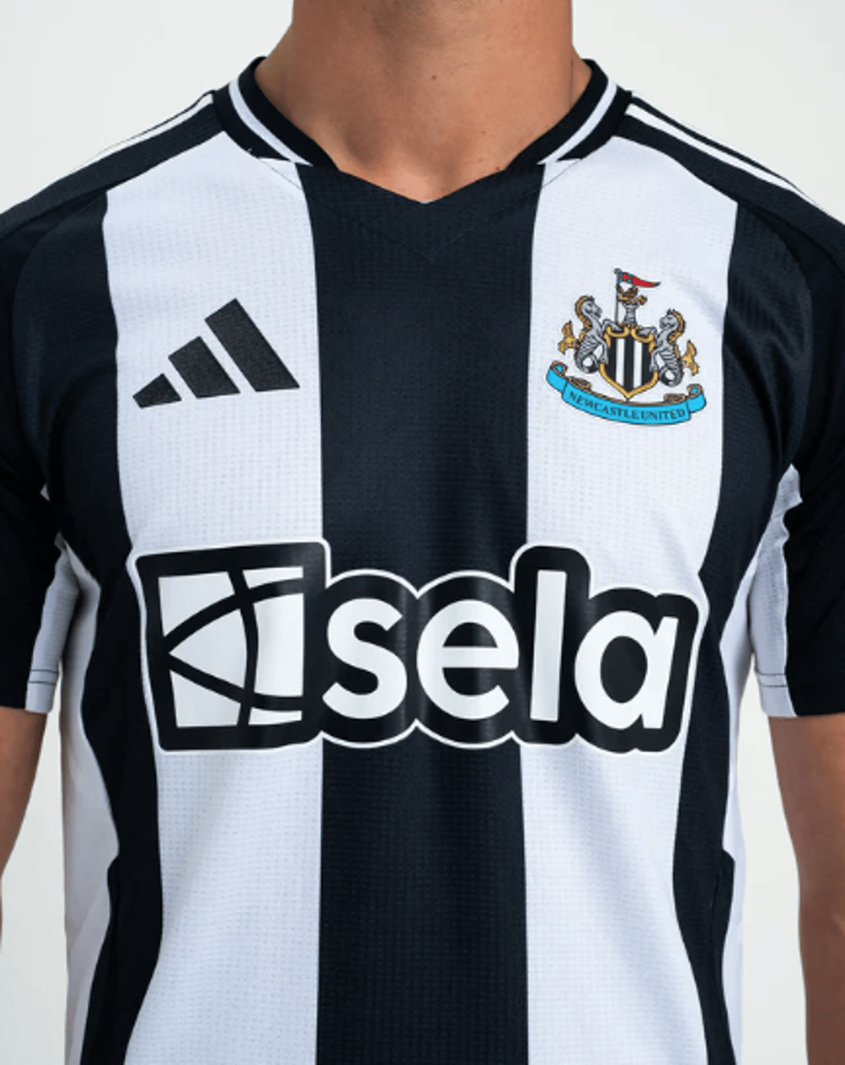 Newcastle United unveil second 2024 25 Adidas kit after launch of home shirt photos
